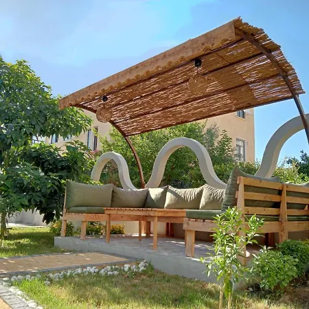 Дом отдыха Leon *