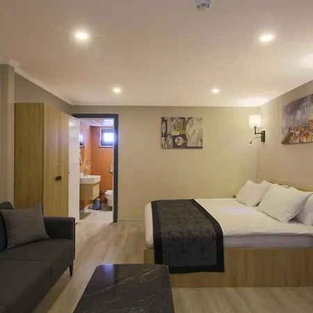 Leon Semesterbostad *